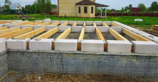 Фундамент для дома Краснокамск. Заказать под ключ цена от 3314 руб/м3